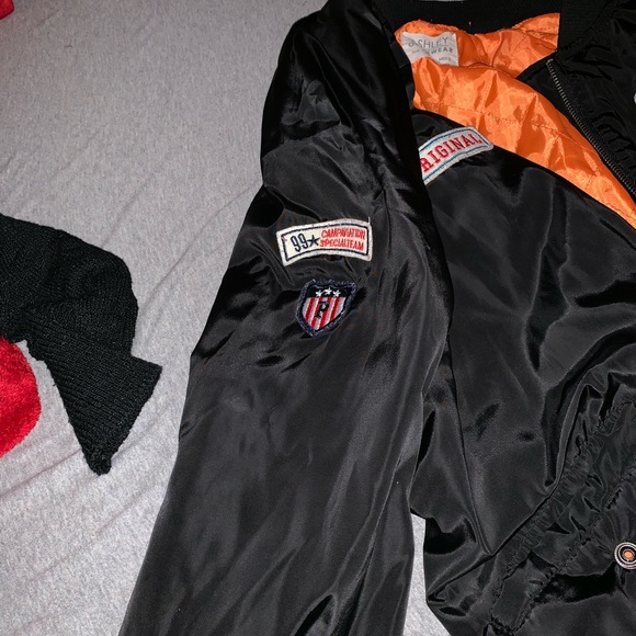 Jacket - Picture 5 of 5